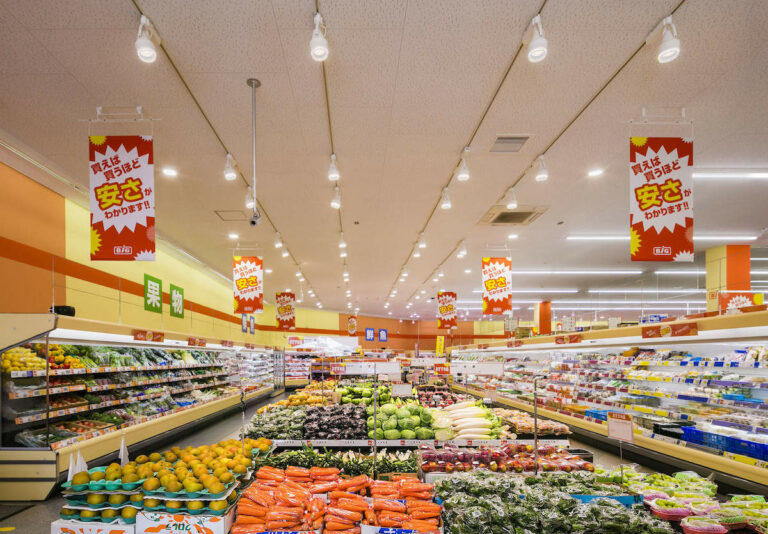 Five Ways to Save Money When Grocery Shopping in Japan