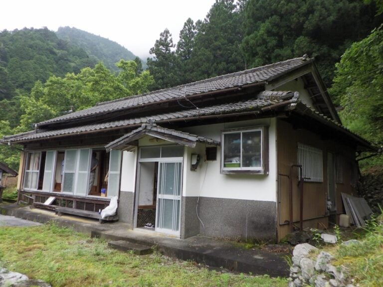 Akiya: The Phenomenon of Abandoned Homes in Japan