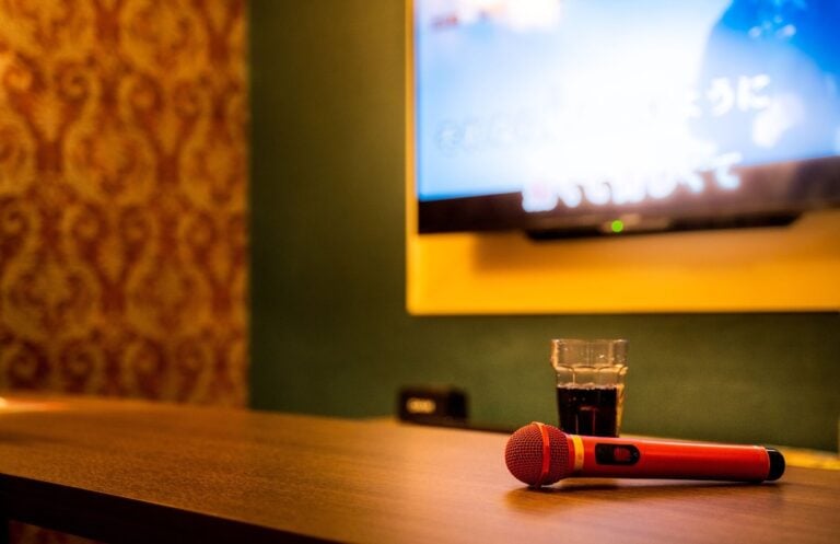 Singing Your Way into Japanese Hearts: How to Impress Locals at Karaoke