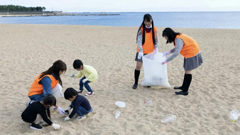 Volunteering in Japan: Opportunities for Foreigners to Give Back and Integrate